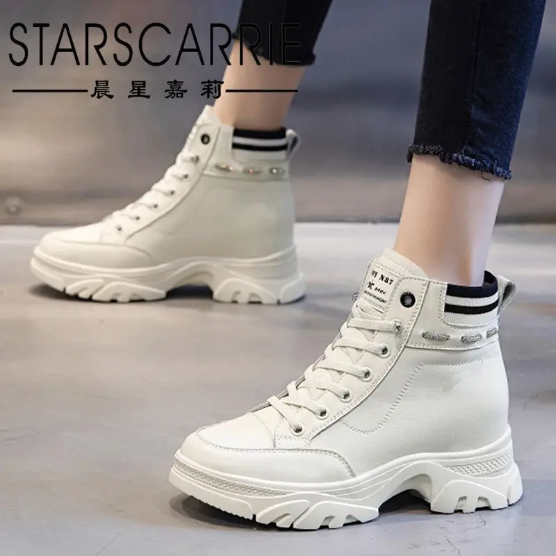 Internally increased 7.5CM riding boots women's autumn and winter 2021 new boots mid-tube leather short boots
Internally increased 7.5CM riding boots women's autumn and winter 2021 new boots mid-tube leather short boots