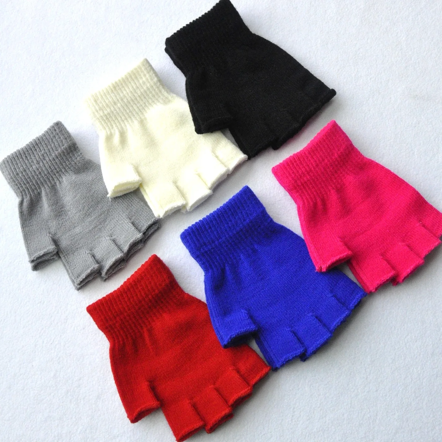 Women Men Fingerless Gloves Half Finger Knitted Mittens Solid Color Soft Warmer Gloves Fashion Autumn Winter Women Gloves Unisex
Women Men Fingerless Gloves Half Finger Knitted Mittens Solid Color Soft Warmer Gloves Fashion Autumn Winter Women Gloves Unisex