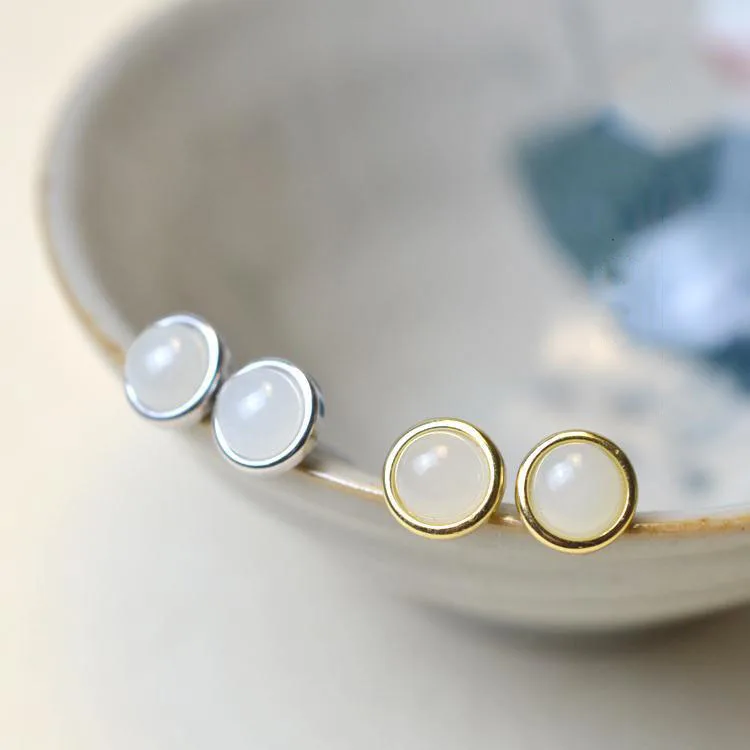 New sterling silver inlaid natural Hetian white jade small fresh niche design cold wind charm niche unique women's brand jewelry
New sterling silver inlaid natural Hetian white jade small fresh niche design cold wind charm niche unique women's brand jewelry