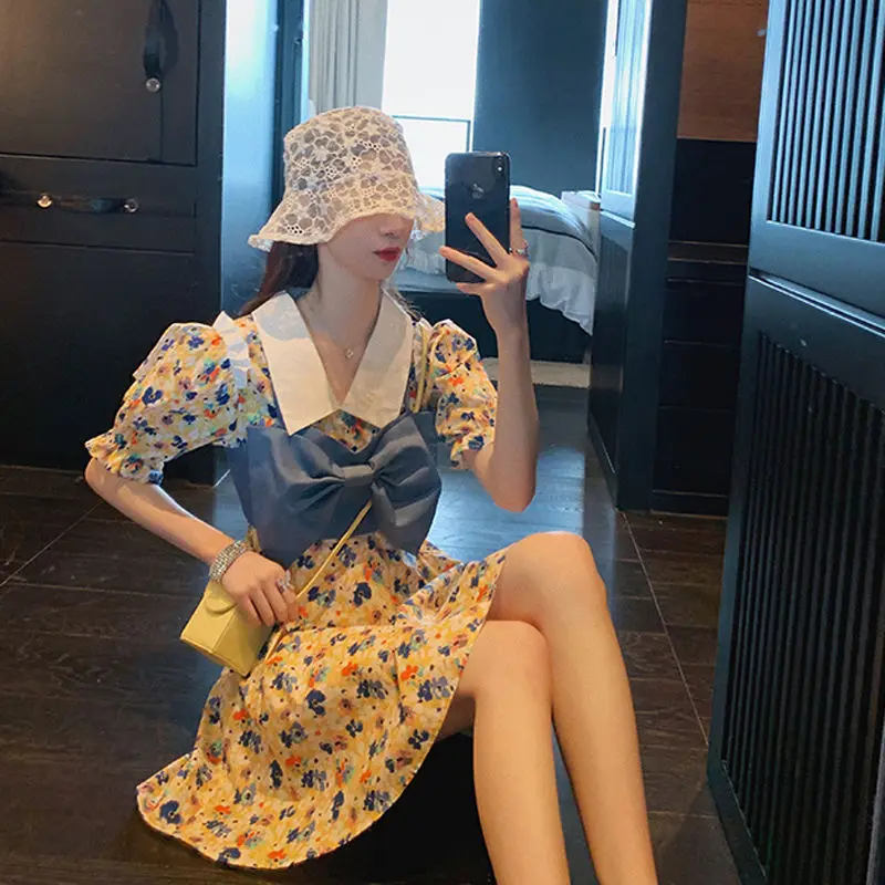 2021 Spring Summer Korean New Temperament Fashion Chiffon Floral Bowknot Dress Small Fresh V-Neck Waist All-Match Slim Dress
2021 Spring Summer Korean New Temperament Fashion Chiffon Floral Bowknot Dress Small Fresh V-Neck Waist All-Match Slim Dress