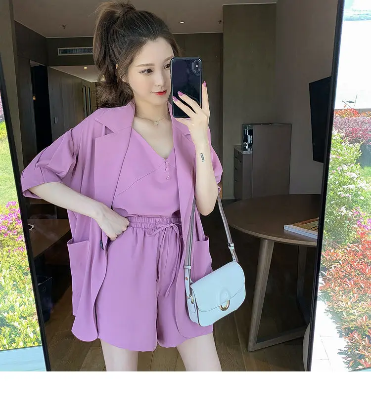 Suit suit female 2021new Korean version fashion temperament solid color small suit drape casual pants three-piece suit
Suit suit female 2021new Korean version fashion temperament solid color small suit drape casual pants three-piece suit