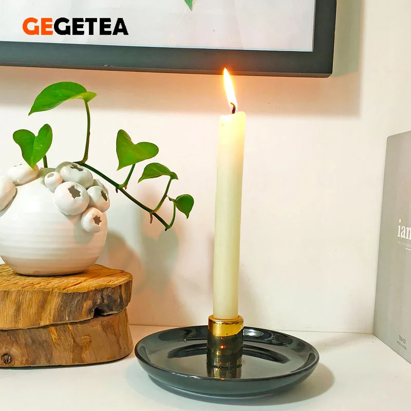 Простое и креативное украшение для отеля, ресторана, Большая керамическая подсвечник с матовой глазурью, подсвечник в скандинавском стиле
Простое и креативное украшение для отеля, ресторана, Большая керамическая подсвечник с матовой глазурью, подсвечник в скандинавском стиле