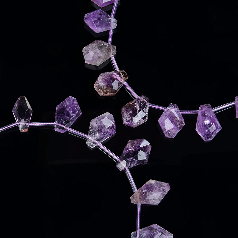 15-30 X 20-35mm Loose Gem Natural Amethyst Shape Faceted Gemstone Pendant For Jewelry DIY Bracelet Necklace Unique
15-30 X 20-35mm Loose Gem Natural Amethyst Shape Faceted Gemstone Pendant For Jewelry DIY Bracelet Necklace Unique