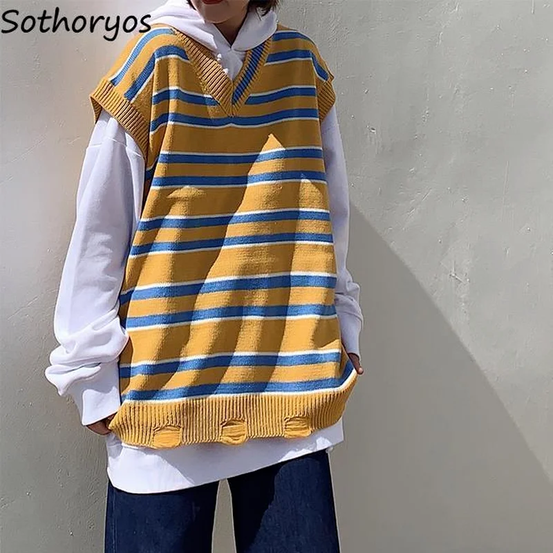 Sweater Vest Women Students Retro Striped Classic Asymmetrical Loose BF Couple LeisureAll-match Outwear Fashion Hole Korean
Sweater Vest Women Students Retro Striped Classic Asymmetrical Loose BF Couple LeisureAll-match Outwear Fashion Hole Korean