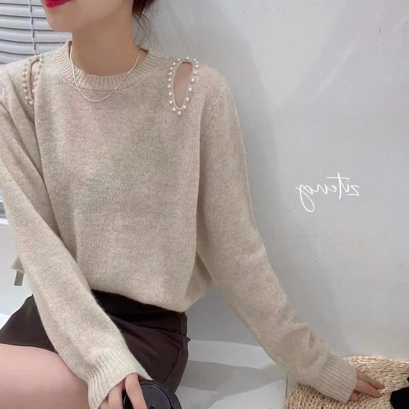 Women pullover Autumn women's sweater Bear Schnauzer, two-to-shoulder nails pure color bottom sweater female wild female sweater
Women pullover Autumn women's sweater Bear Schnauzer, two-to-shoulder nails pure color bottom sweater female wild female sweater