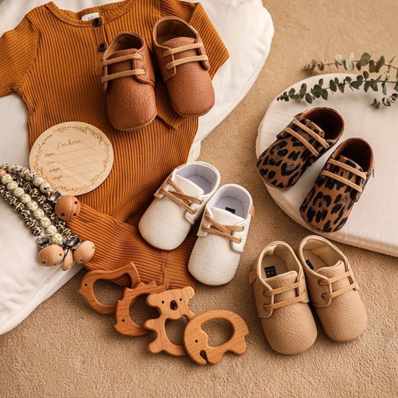 Nordic Style Baby Growth Commemorative Milestone Set Boy Girl Soft Walkers Shoe Baby Wooden Teether Pacifier Chain Newborn Gifts
Nordic Style Baby Growth Commemorative Milestone Set Boy Girl Soft Walkers Shoe Baby Wooden Teether Pacifier Chain Newborn Gifts