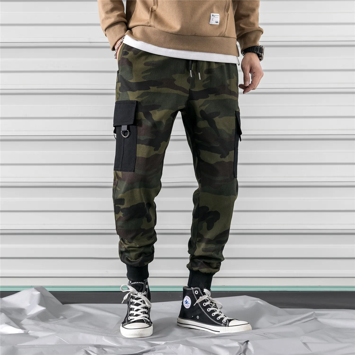 Spring Camouflage Cargo Pants Mens Fashion Baggy Tactical Trouser Casual Multi Pockets Male Hip Hop Sweatpants Army Green M-5XL
Spring Camouflage Cargo Pants Mens Fashion Baggy Tactical Trouser Casual Multi Pockets Male Hip Hop Sweatpants Army Green M-5XL