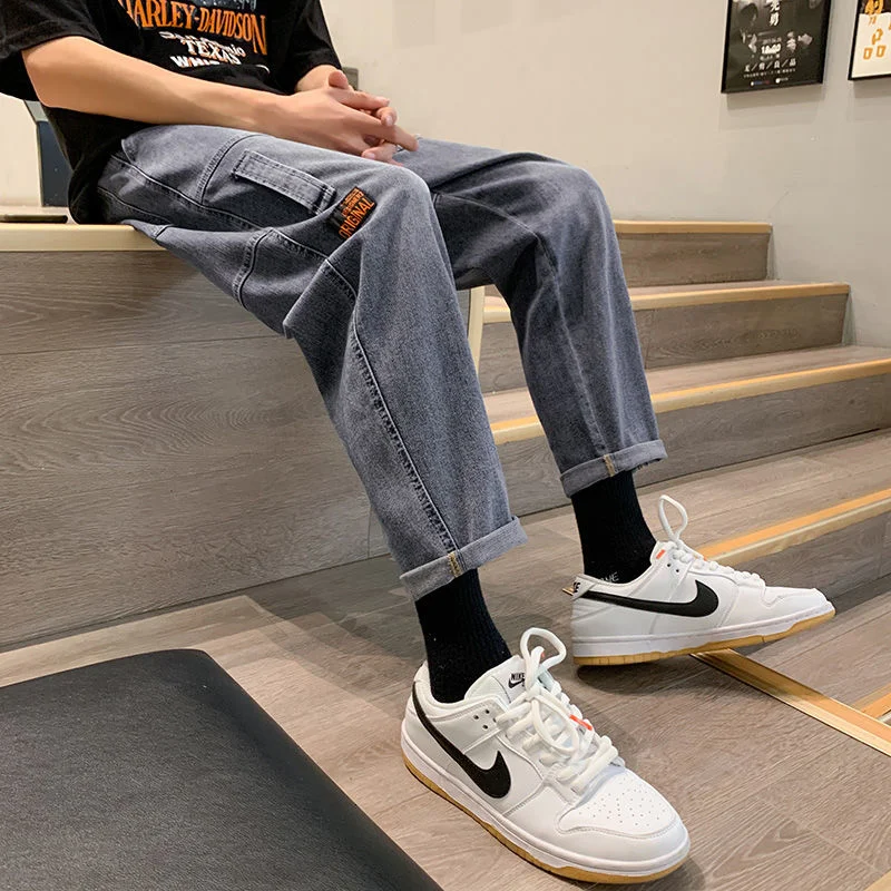 Men's Jeans Trendy Brand Loose Straight Stitching Harem Trousers Sports Men's Hiphop Streetwear Washed Denim Pants Plus Size
Men's Jeans Trendy Brand Loose Straight Stitching Harem Trousers Sports Men's Hiphop Streetwear Washed Denim Pants Plus Size
