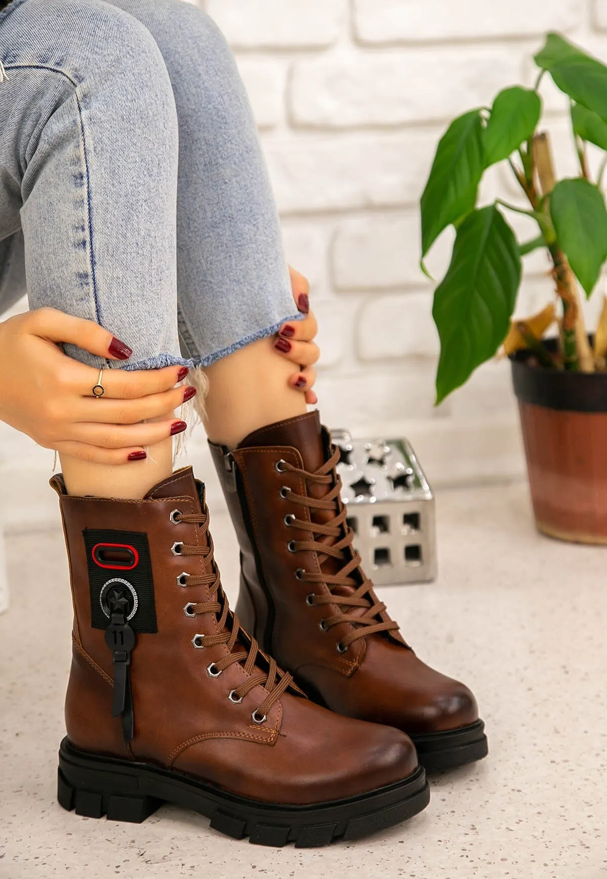 BveA Store winter women fashion zipper wrist length thick-soled warm comfortable casual faux leather Nico Tan Skin Boots
BveA Store winter women fashion zipper wrist length thick-soled warm comfortable casual faux leather Nico Tan Skin Boots