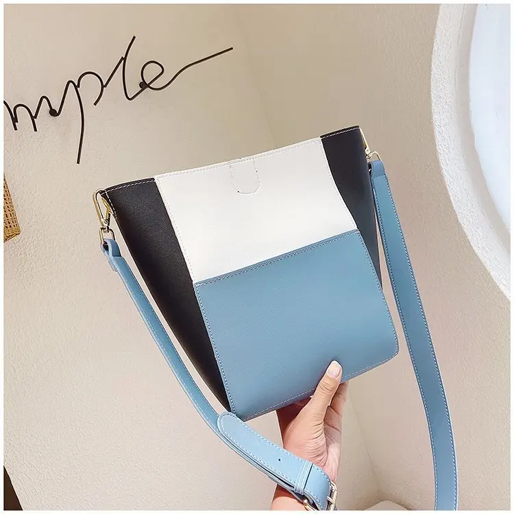Large Capacity Composite Bags Women Designer Handbags Luxury Pu Leather Shoulder Crossbody Bag Casual Totes Simply Buckets Bag 
Large Capacity Composite Bags Women Designer Handbags Luxury Pu Leather Shoulder Crossbody Bag Casual Totes Simply Buckets Bag