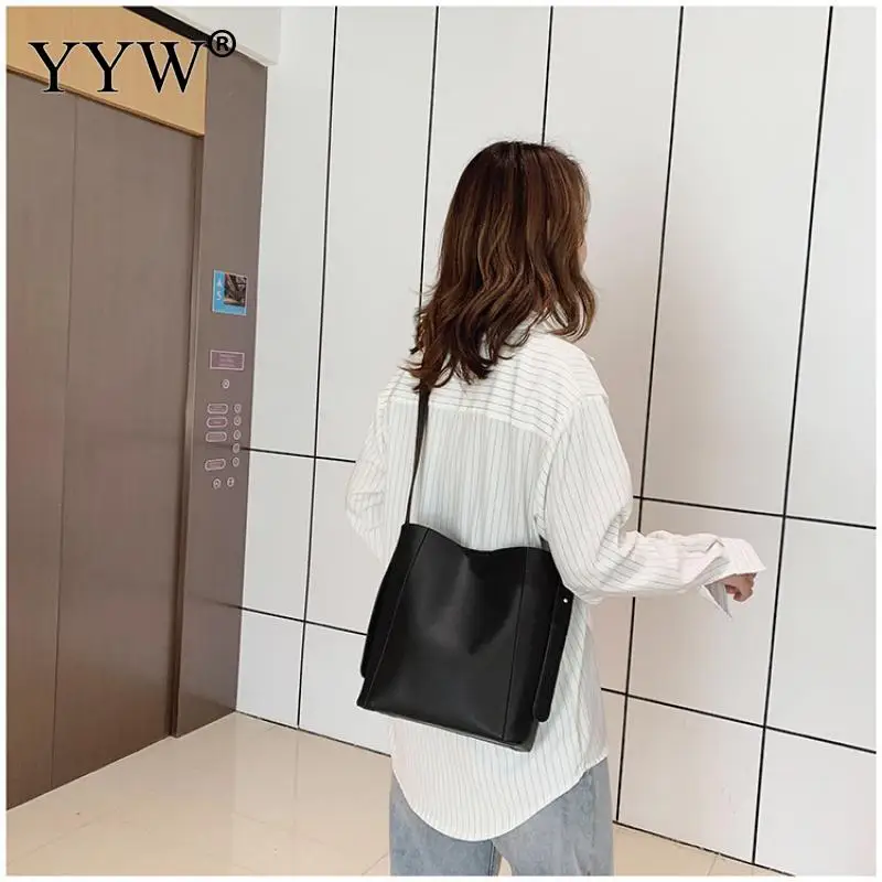 2020 Women'S Designer Handbag The Big Women'S Pu Leather Handbags Simple Fashion New Quality Tote Bag Shoulder Bags
2020 Women'S Designer Handbag The Big Women'S Pu Leather Handbags Simple Fashion New Quality Tote Bag Shoulder Bags