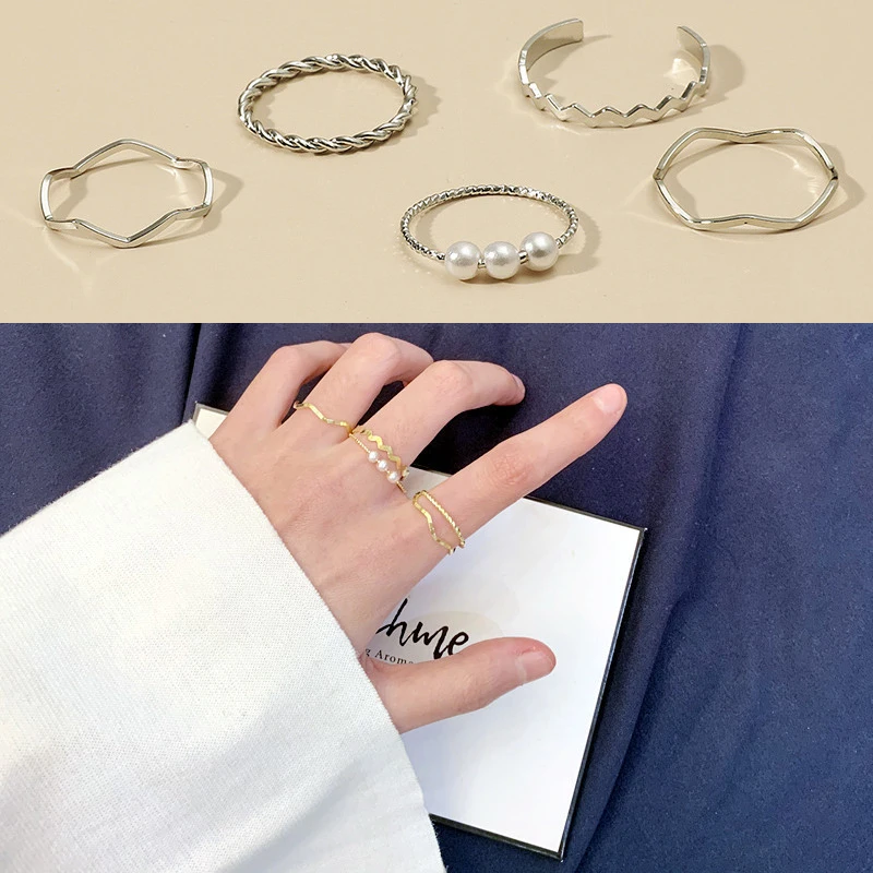 Korean Style Simple Wave Ring For Women Five-piece Ring Non-adjustable Fashionable New Style Holiday Gift for Friend 
Korean Style Simple Wave Ring For Women Five-piece Ring Non-adjustable Fashionable New Style Holiday Gift for Friend