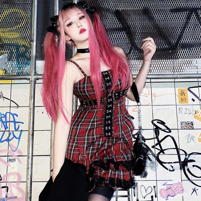 Helisopus красное клетчатое рождественское праздничное платье для женщин в стиле панк с пряжкой сексуальные платья на тонких бретельках Y2K Ретр... 
Helisopus красное клетчатое рождественское праздничное платье для женщин в стиле панк с пряжкой сексуальные платья на тонких бретельках Y2K Ретр...