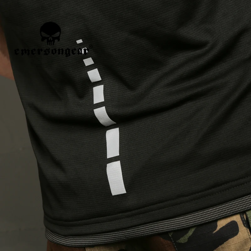 EMERSONGEAR Blue Label Tactical UMP Frogmen Sport T-Shirt Lightweight Quick Dry Running Long Sleeve Shooting Outdoor Tshirt
EMERSONGEAR Blue Label Tactical UMP Frogmen Sport T-Shirt Lightweight Quick Dry Running Long Sleeve Shooting Outdoor Tshirt