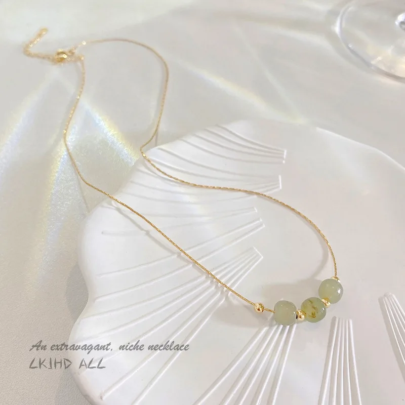 Simple Jade Transfer Bead Pendant Necklace Light Luxury Fashion Women's Jewelry Women's Neck Chain Gift To Girlfriend
Simple Jade Transfer Bead Pendant Necklace Light Luxury Fashion Women's Jewelry Women's Neck Chain Gift To Girlfriend