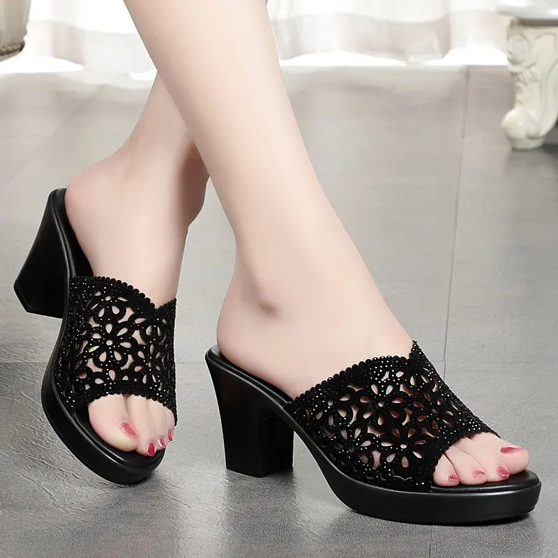 Women Sandals Shoes Fashion Low Platform Peep Toe Slippers Modern Square High Heels Casual Female Shoes Size 35-40
Women Sandals Shoes Fashion Low Platform Peep Toe Slippers Modern Square High Heels Casual Female Shoes Size 35-40