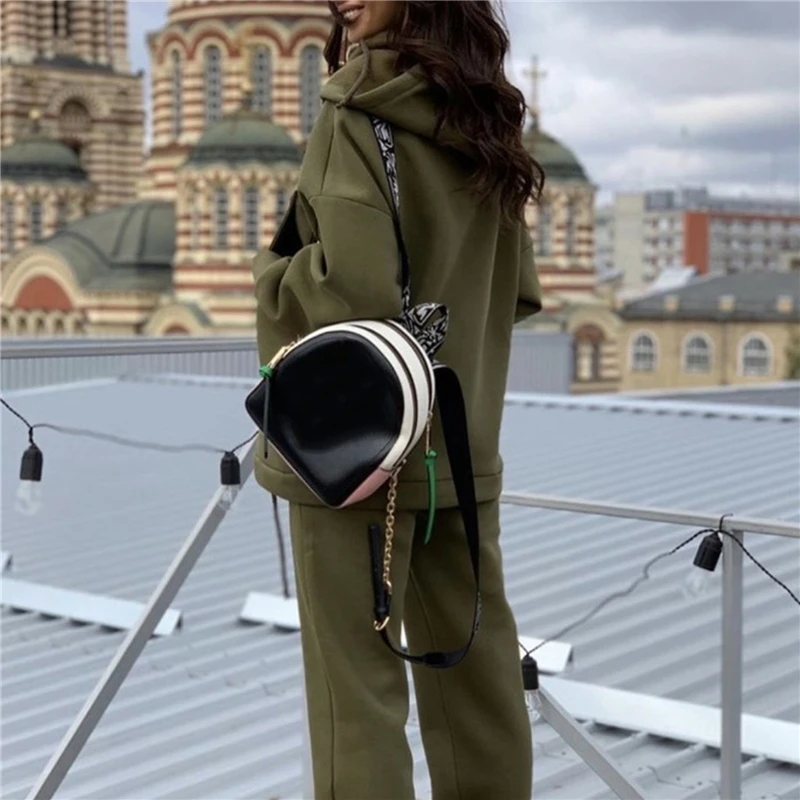 Autumn Two Piece Set Women's Tracksuit Fashion Hooded Pockets Long Sleeves Hoodies Casual Loose Trousers Female Outfits
Autumn Two Piece Set Women's Tracksuit Fashion Hooded Pockets Long Sleeves Hoodies Casual Loose Trousers Female Outfits
