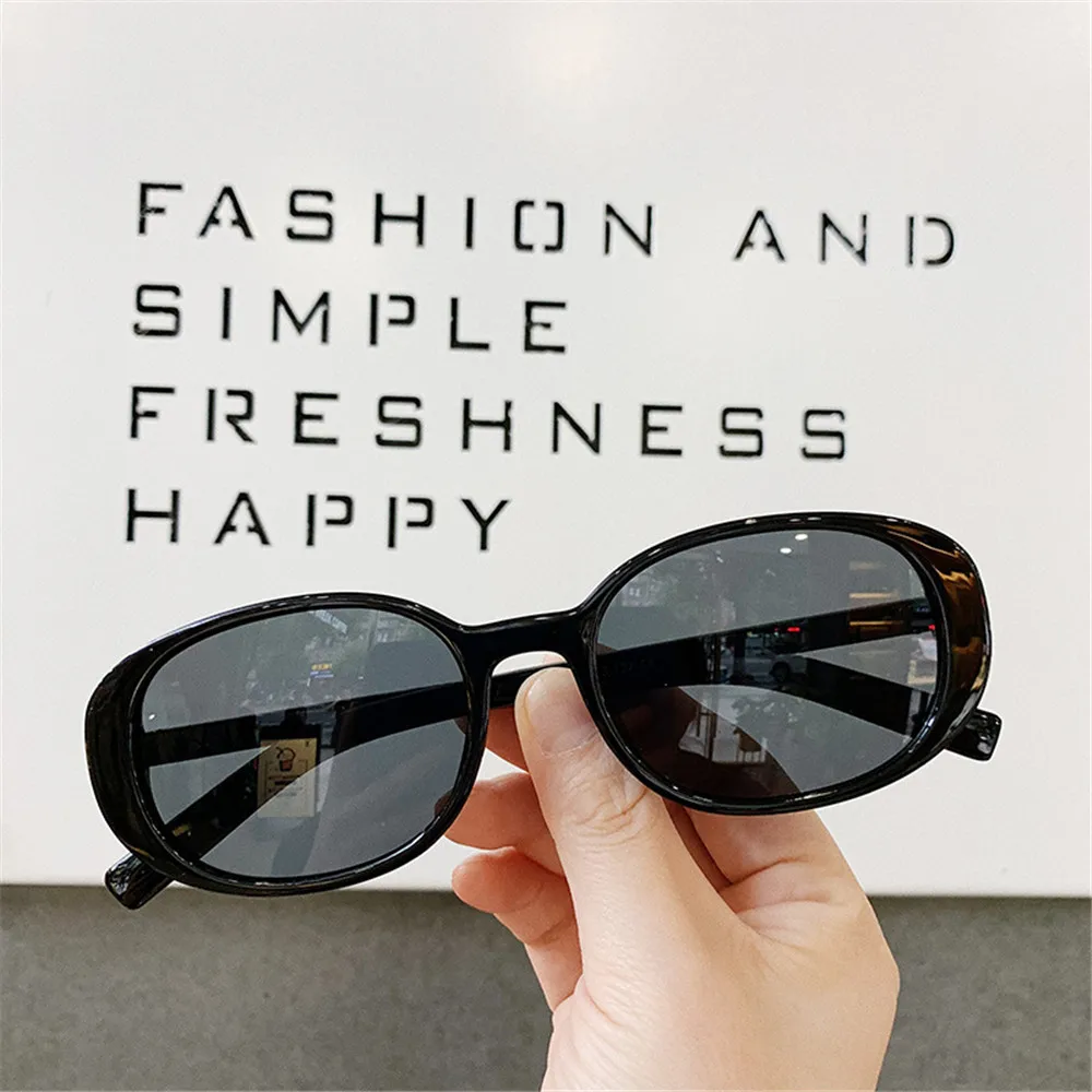 2021 New Fashion Oval Women Sunglasses Female Vintage Luxury Pc Cat Eye Sun Glasses Uv400 Uv Protection
2021 New Fashion Oval Women Sunglasses Female Vintage Luxury Pc Cat Eye Sun Glasses Uv400 Uv Protection