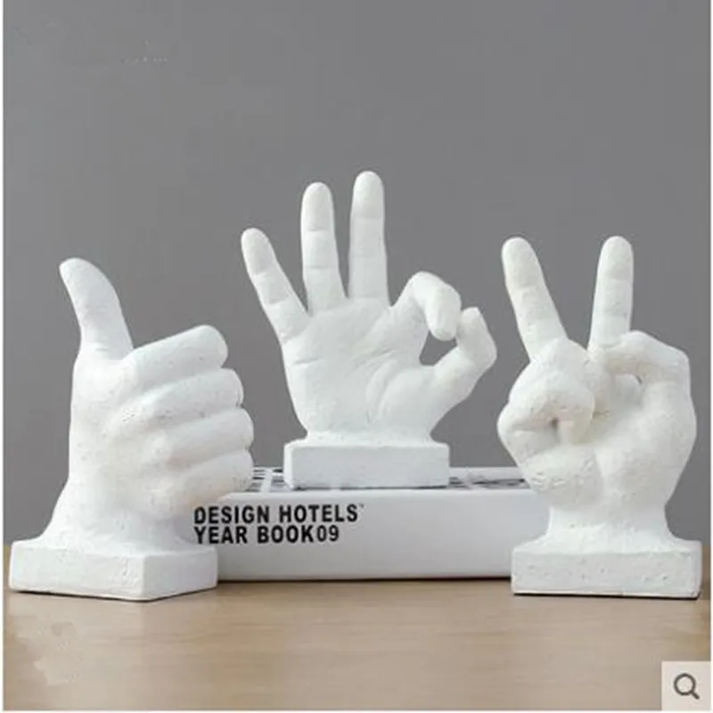 European gesture crafts, home office desk store desktop decoration ornaments, birthday gifts
European gesture crafts, home office desk store desktop decoration ornaments, birthday gifts