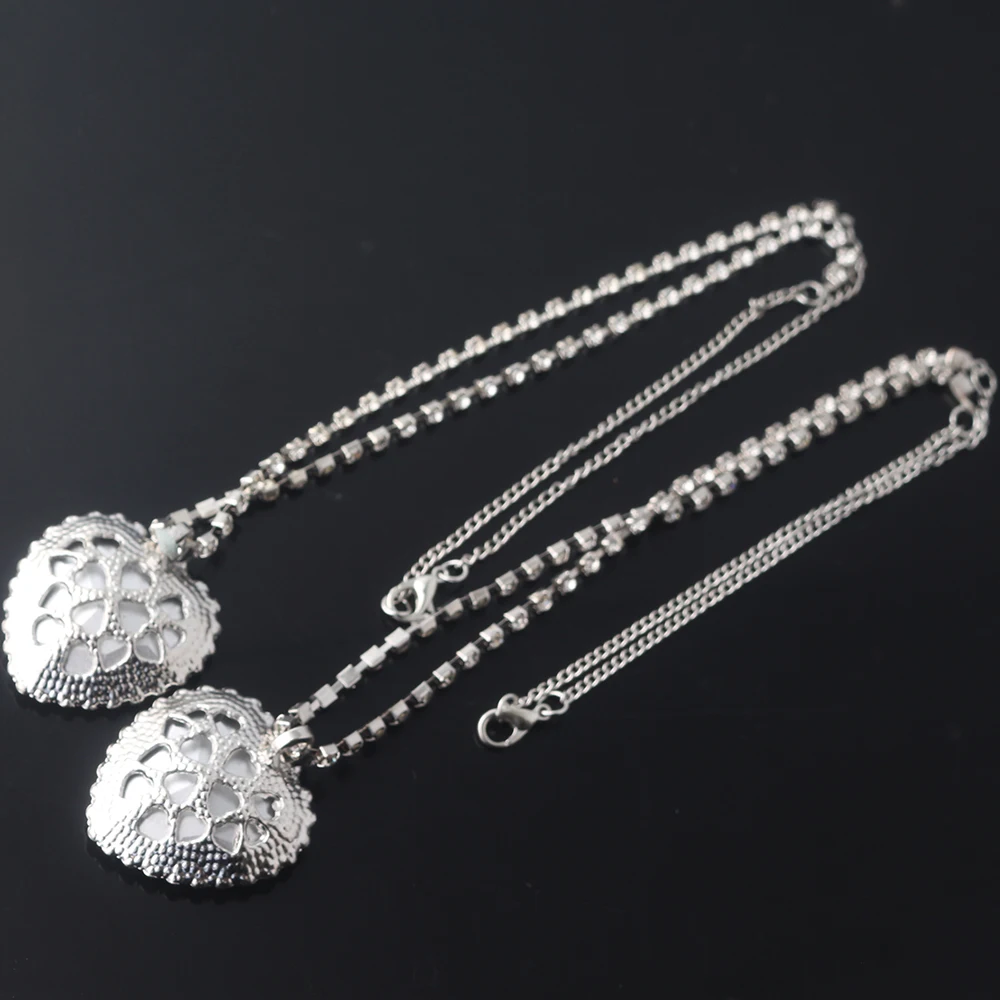 20PCS TITANIC Heart Of Ocean blue heart love forever pendant Necklace Sea Heart With Blue And Red Crystal Chain Party Jewelry
20PCS TITANIC Heart Of Ocean blue heart love forever pendant Necklace Sea Heart With Blue And Red Crystal Chain Party Jewelry