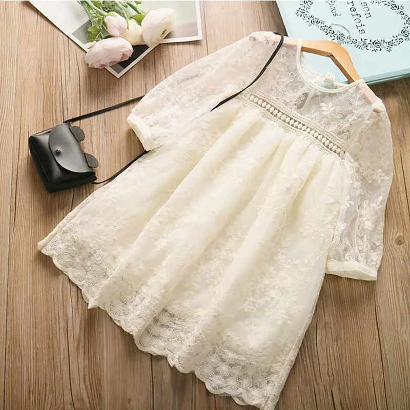 Summer New Girls Round Neck Hollow Lace Embroidered Princess Dress Children's Mid Sleeve Sweet Dresses
Summer New Girls Round Neck Hollow Lace Embroidered Princess Dress Children's Mid Sleeve Sweet Dresses