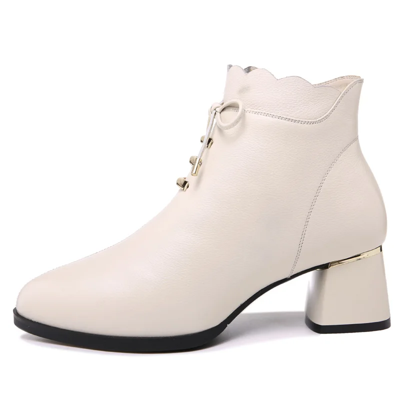 Round Toe Thick Heel Women'S Boots, Solid Color Short Boots With Side Zipper, Women'S Platform Shoes
Round Toe Thick Heel Women'S Boots, Solid Color Short Boots With Side Zipper, Women'S Platform Shoes