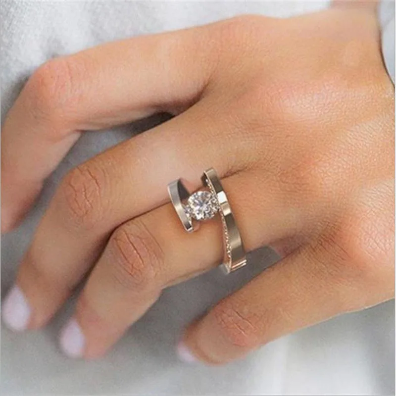 Trendy Three Dimensional Geometric Inlaid Big Round Rhinestone Crystal Ring for Women Female Party Wedding Jewelry
Trendy Three Dimensional Geometric Inlaid Big Round Rhinestone Crystal Ring for Women Female Party Wedding Jewelry