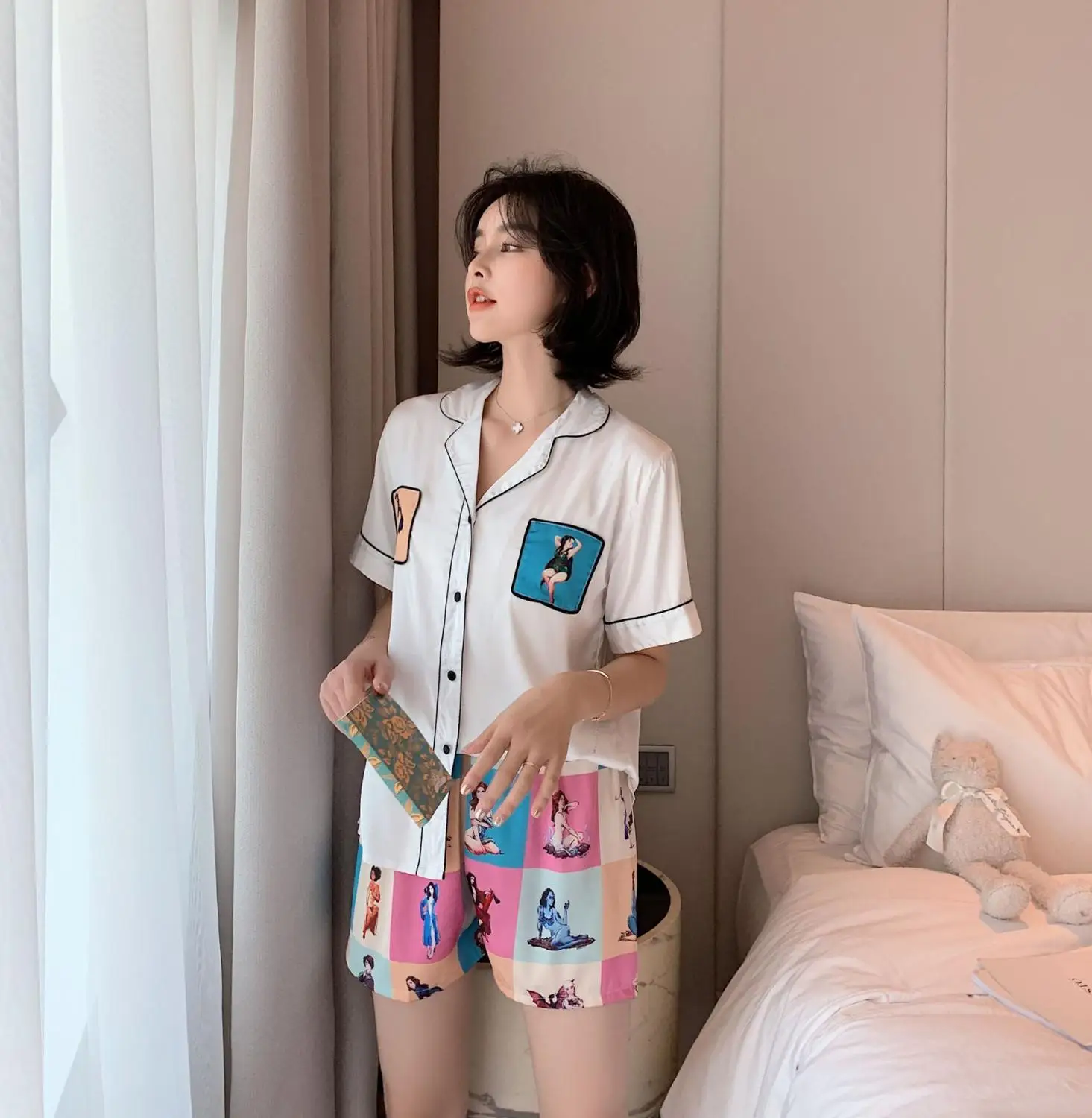 Cute Printing Pajamas Short Sleeve shorts Pyjamas Pijamas Summer Ladies Loung Lapel Sleepwear 2 Pieces Set Homewear
Cute Printing Pajamas Short Sleeve shorts Pyjamas Pijamas Summer Ladies Loung Lapel Sleepwear 2 Pieces Set Homewear