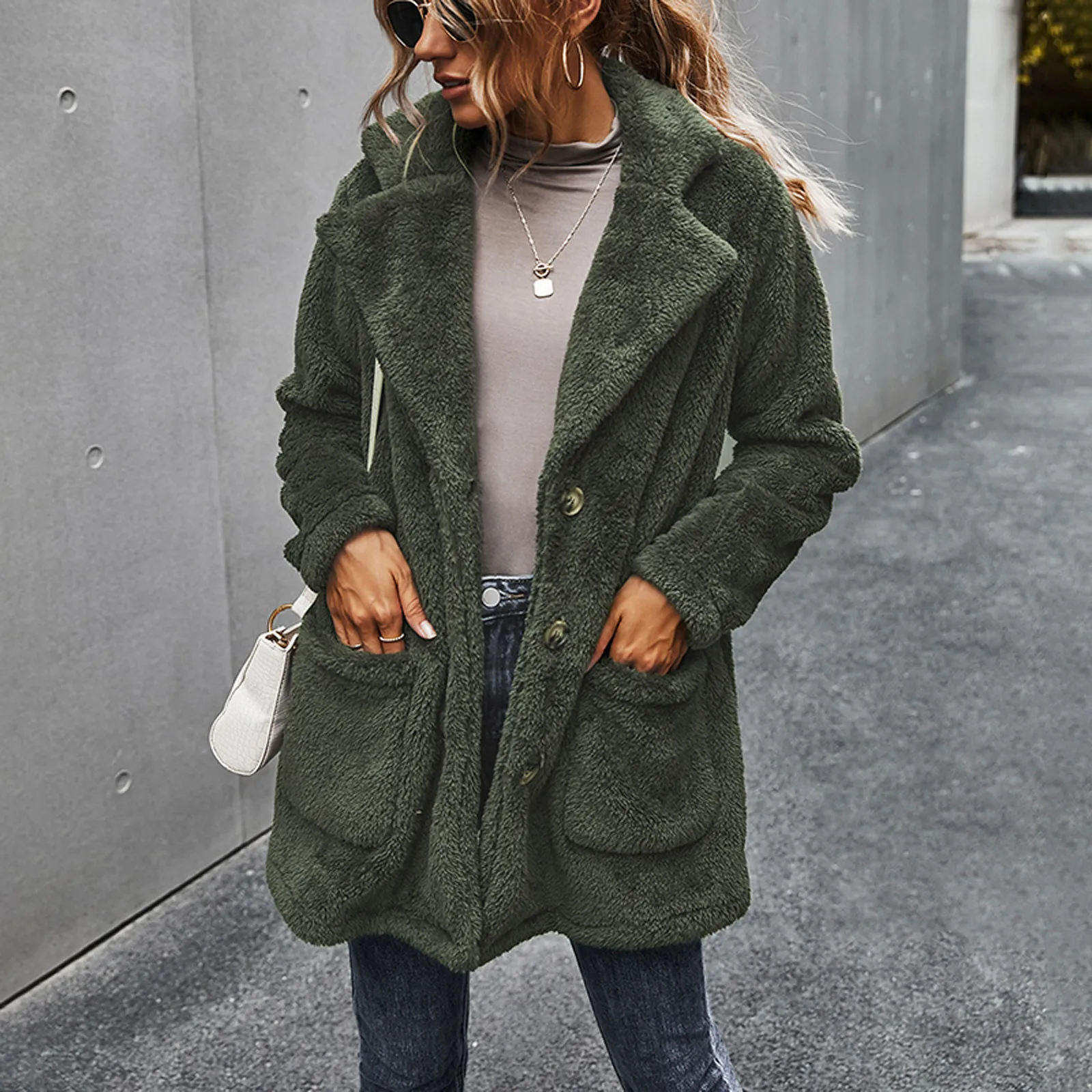 2021 Fashion Cardigan Button Keep Warm Coat Outwear Women Jacket Solid Pocket Fleece Long Sleeves Chaqueta Female Kobieta Kurtka
2021 Fashion Cardigan Button Keep Warm Coat Outwear Women Jacket Solid Pocket Fleece Long Sleeves Chaqueta Female Kobieta Kurtka