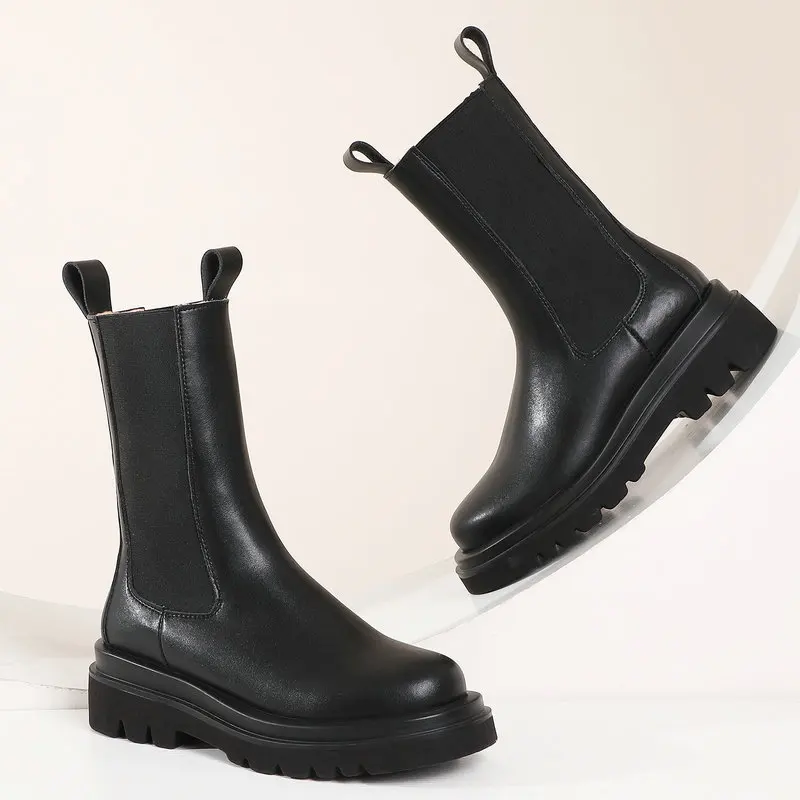 Брендовые дизайнерские кожаные женские ботильоны, ботинки челси на плоской подошве, женская обувь на шнуровке для осени и зимы
Брендовые дизайнерские кожаные женские ботильоны, ботинки челси на плоской подошве, женская обувь на шнуровке для осени и зимы