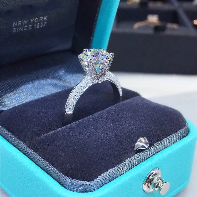 EarringS925 Silver Platinum Plated Round Six Prong Setting Cleaness with CertificateRings
EarringS925 Silver Platinum Plated Round Six Prong Setting Cleaness with CertificateRings
