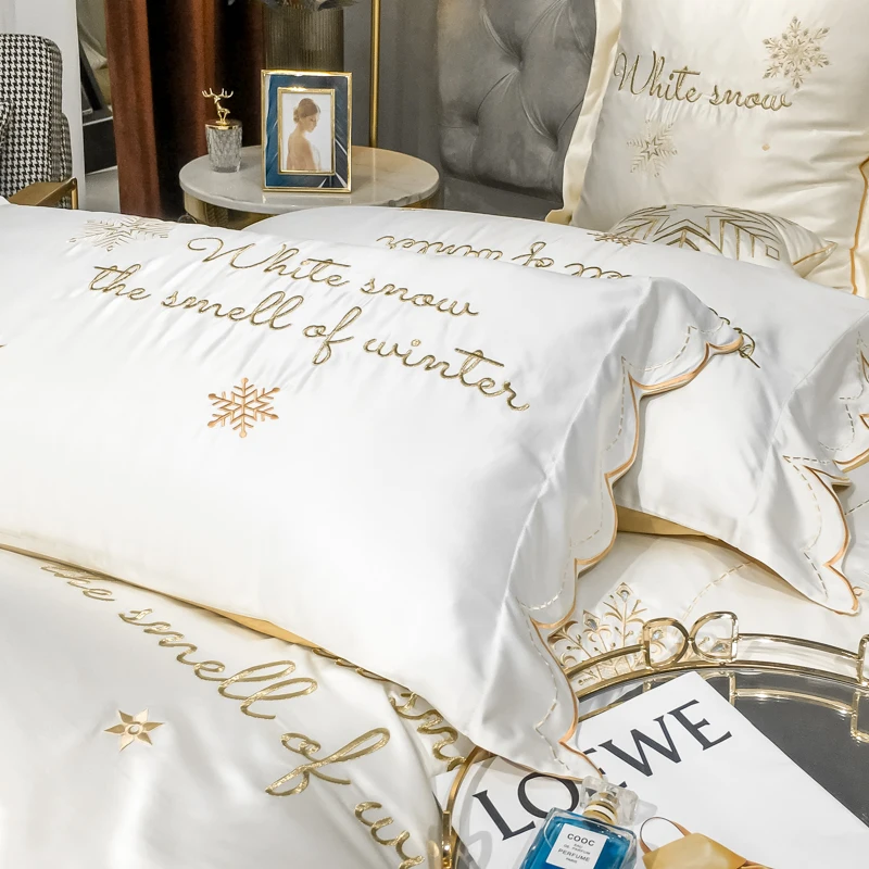 Luxury White Soft Satin Cotton Snowflake Embroidery Bedding Set Double Duvet Cover Set Bed Linen Fitted Sheet Pillowcases
Luxury White Soft Satin Cotton Snowflake Embroidery Bedding Set Double Duvet Cover Set Bed Linen Fitted Sheet Pillowcases