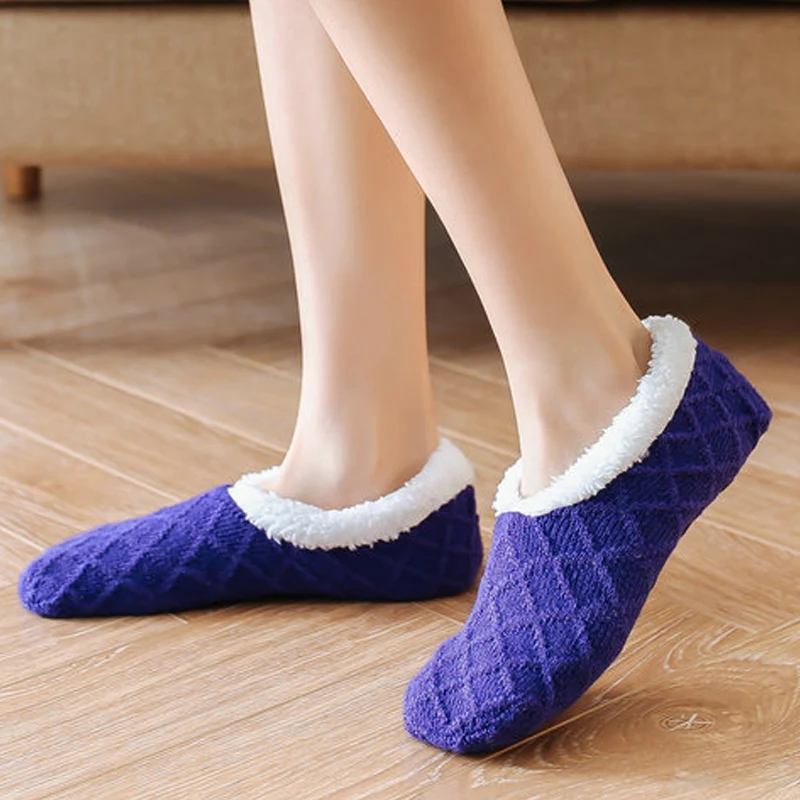 ndoor Warm Fluffy Slippers Plush Soft Comfortable Women Socks Slipper Femal Slippers Cozy Soft Home Shoes Men Woman Velet Plush
ndoor Warm Fluffy Slippers Plush Soft Comfortable Women Socks Slipper Femal Slippers Cozy Soft Home Shoes Men Woman Velet Plush