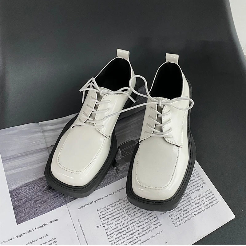 Spring Autumn Women British Style Oxfords Design Girls Students White Black Leather Shoes Women Platform Lace Up Oxford Shoes
Spring Autumn Women British Style Oxfords Design Girls Students White Black Leather Shoes Women Platform Lace Up Oxford Shoes