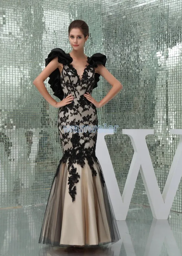 brides long 2018 plus size long design couture V-neck appliques mermaid evening gown mother of the bride dresses with jacket
brides long 2018 plus size long design couture V-neck appliques mermaid evening gown mother of the bride dresses with jacket