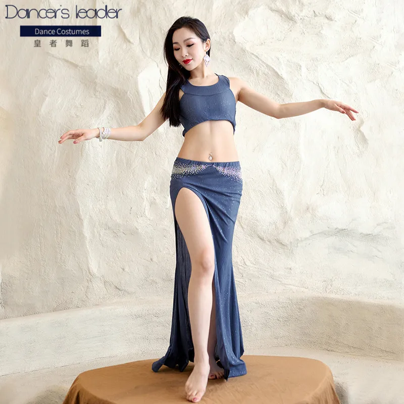 2020 new summer belly dance costume sexy suit oriental dance dance clothes beginner practice clothes blue 
2020 new summer belly dance costume sexy suit oriental dance dance clothes beginner practice clothes blue