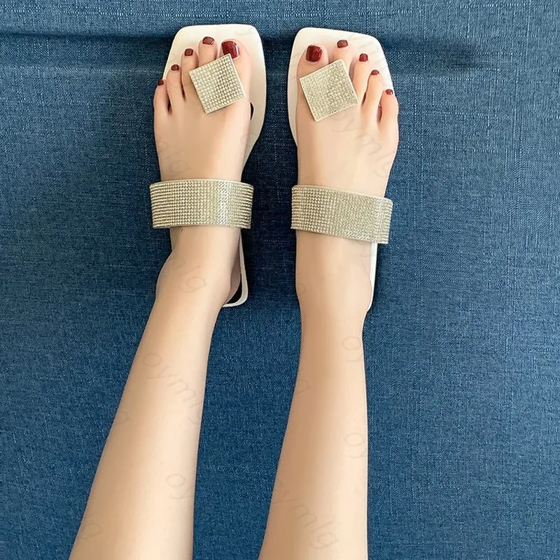 Women Sandals Clip Toe Slip-on Beach Slipper Shoes Woman Flat Heel Sandalias De Mujer 2021 Spring Summer Big Size Luxury Crystal 
Women Sandals Clip Toe Slip-on Beach Slipper Shoes Woman Flat Heel Sandalias De Mujer 2021 Spring Summer Big Size Luxury Crystal