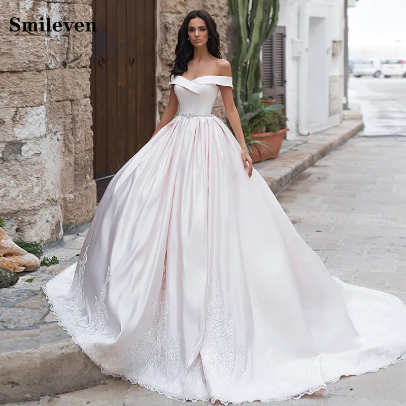Smileven A Line Satin Lace Wedding Dress A Line Off The Shoulder Princess Bride Dress With Crystal Robe De Mariee 
Smileven A Line Satin Lace Wedding Dress A Line Off The Shoulder Princess Bride Dress With Crystal Robe De Mariee