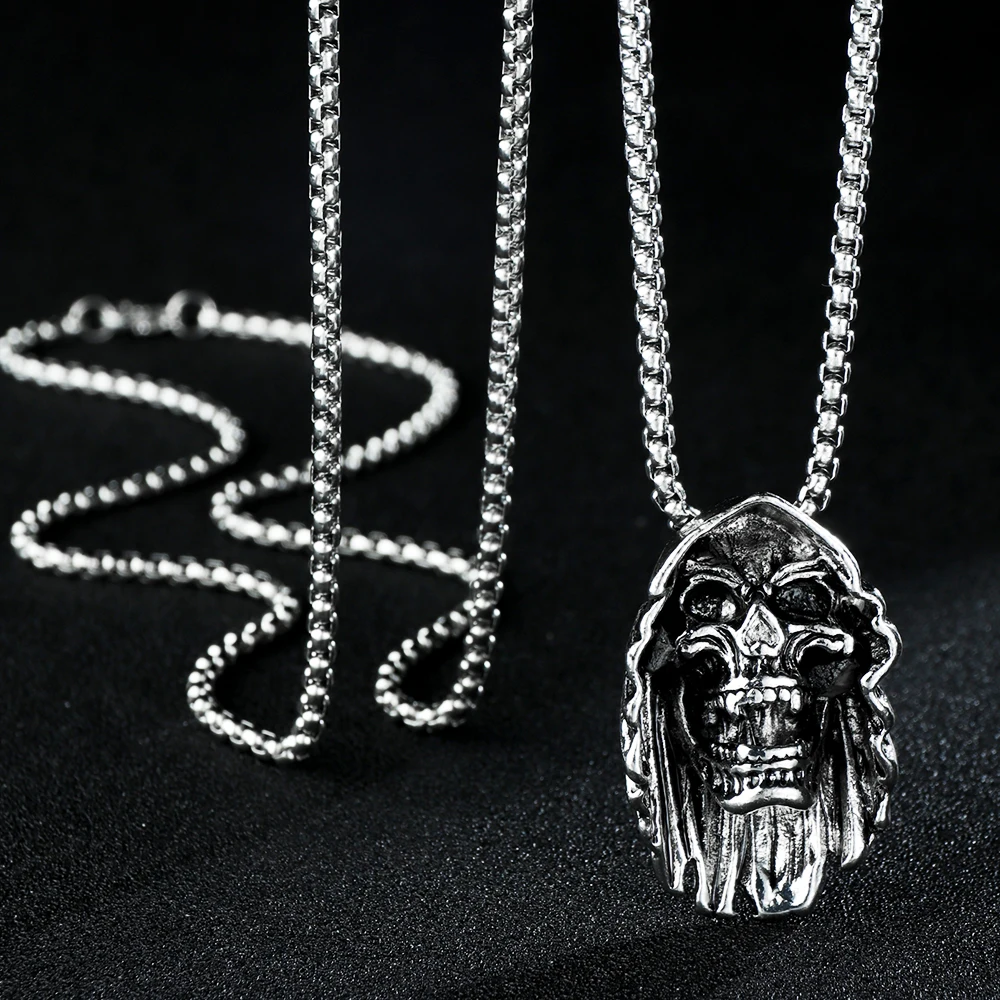 Vintage Punk Gothic Cloak Skull Pendant Necklace Long Chain Cool Mens Rock Party Biker Jewelry Gift High Quality Wholesale
Vintage Punk Gothic Cloak Skull Pendant Necklace Long Chain Cool Mens Rock Party Biker Jewelry Gift High Quality Wholesale