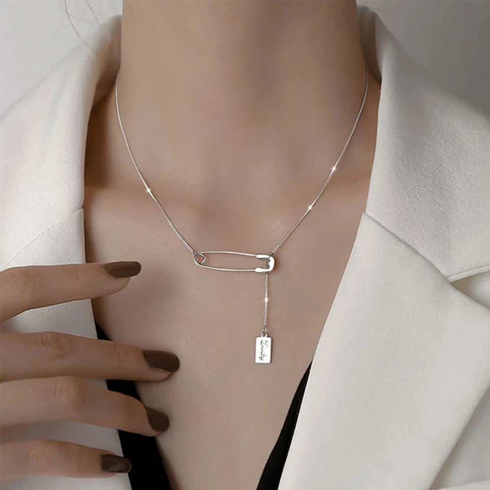 New Paper Clip Pin Pendant Necklace For Women Simple Charms Clavicle Chain Choker Jewelry
New Paper Clip Pin Pendant Necklace For Women Simple Charms Clavicle Chain Choker Jewelry