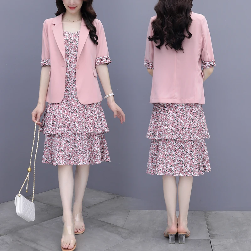 new summer fashion notched collar printing two-piece sets half sleeves elegant style chiffon women's clothing female
new summer fashion notched collar printing two-piece sets half sleeves elegant style chiffon women's clothing female