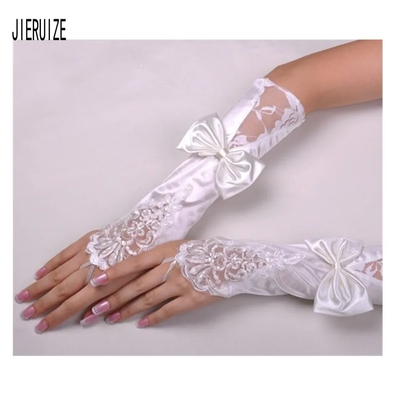 JIERUIZE Satin Bride Bridal Gloves Wedding Gloves With Bow Wedding Accessories Lace Gloves for Brides Fingerles
JIERUIZE Satin Bride Bridal Gloves Wedding Gloves With Bow Wedding Accessories Lace Gloves for Brides Fingerles
