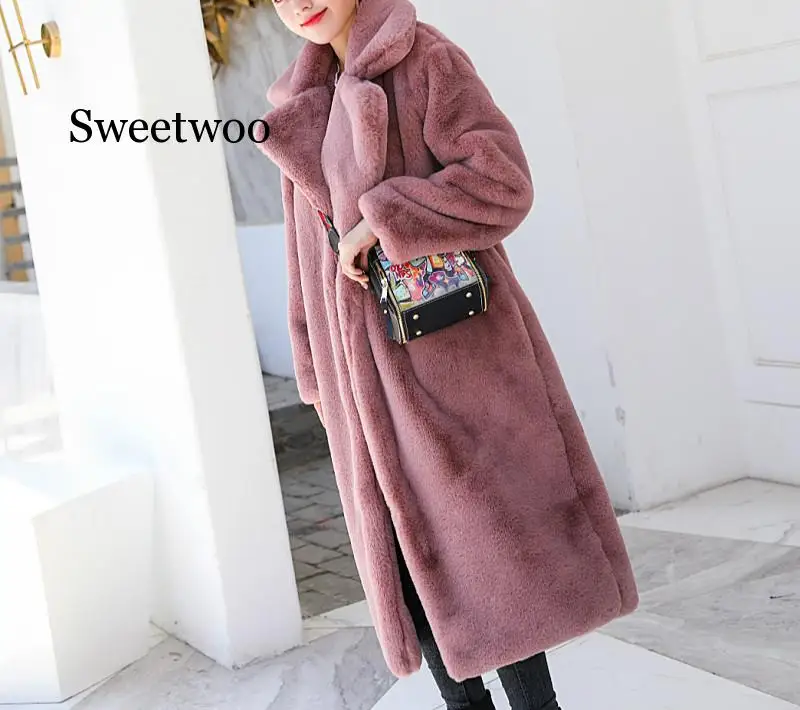 Winter Women High Quality Faux Rabbit Fur Coat Luxury Long Fur Coat Loose Lapel OverCoat Thick Warm Female Plush Coats
Winter Women High Quality Faux Rabbit Fur Coat Luxury Long Fur Coat Loose Lapel OverCoat Thick Warm Female Plush Coats