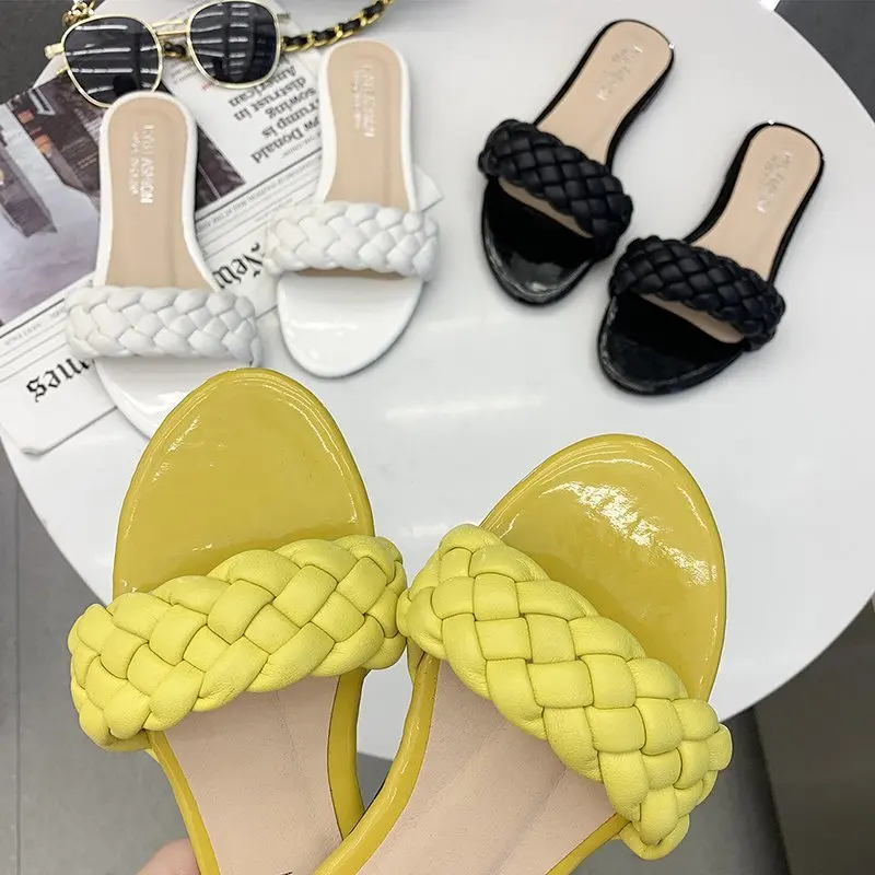 2021 New Women Slippers Women Weave Slippers Flat Shoes Open Toes Round Head Fashion Designer Leisure Black Beach Shoe Sandals
2021 New Women Slippers Women Weave Slippers Flat Shoes Open Toes Round Head Fashion Designer Leisure Black Beach Shoe Sandals