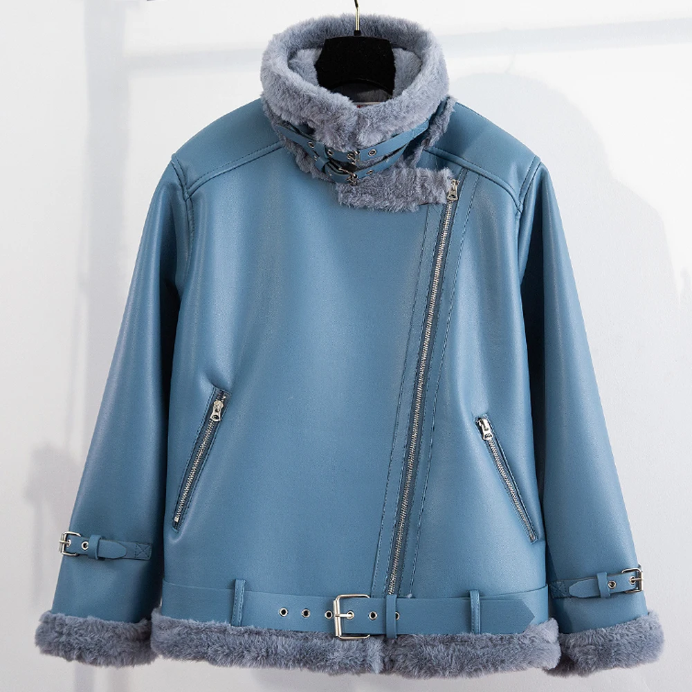 Thickened Velvet Bomber Jacket Woman Automotive Faux Fur Lined Coat Winter Thick Warm Woolen Coat Street Outerwear Topcoat 2022
Thickened Velvet Bomber Jacket Woman Automotive Faux Fur Lined Coat Winter Thick Warm Woolen Coat Street Outerwear Topcoat 2022