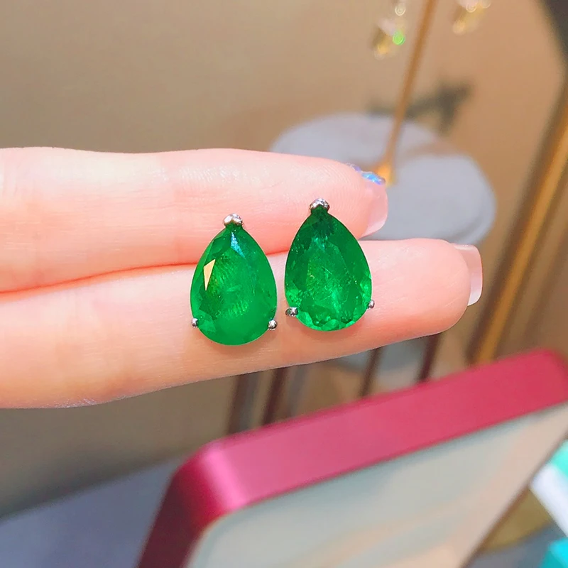 

Fashion 925 Silvery Pear Shape Stud Earrings Inlay Green AAA Cubic Zirconia Exquisite Geometry Jewellery For Women Wedding Gifts