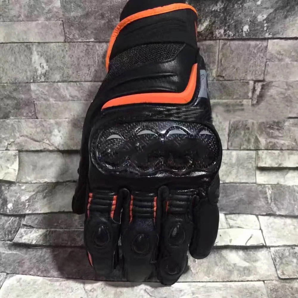 Free shipping 2018 Dain CARBON D1 Motorcycle Gloves Racing Driving Motorbike GP White/Black/Gray Cowhide Gloves
Free shipping 2018 Dain CARBON D1 Motorcycle Gloves Racing Driving Motorbike GP White/Black/Gray Cowhide Gloves