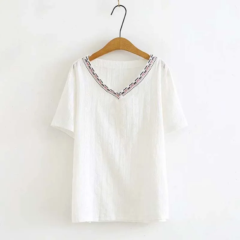 Plus size embroidery V neck dobby white cotton women loose tshirts 2020 new summer casual ladies soft t shirts female tops
Plus size embroidery V neck dobby white cotton women loose tshirts 2020 new summer casual ladies soft t shirts female tops