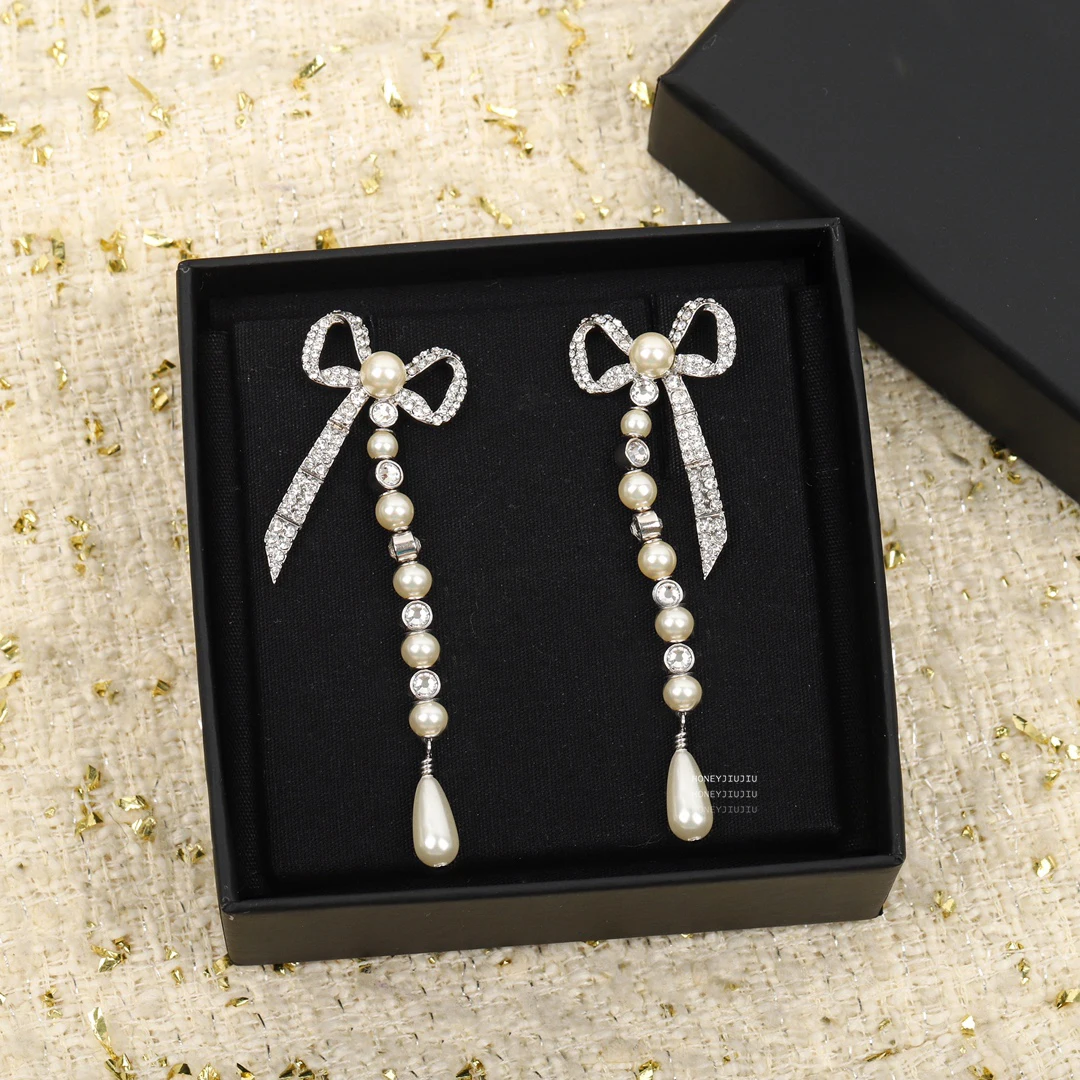 Trendy Famous Brand Bow Crystal Tassel Silver Diamond Earrings For Women Luxury Jewelry Top Quality Designer Bijoux Japan Korea
Trendy Famous Brand Bow Crystal Tassel Silver Diamond Earrings For Women Luxury Jewelry Top Quality Designer Bijoux Japan Korea