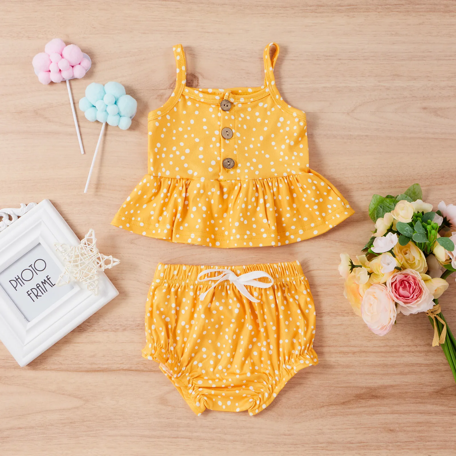 Infant Baby Girl Sleeveless Sling Polka Dot Tops +Tutu Shorts Infant Outfit Sunsuit Summer Casual Baby Girl Clothes Set 0-2 Year
Infant Baby Girl Sleeveless Sling Polka Dot Tops +Tutu Shorts Infant Outfit Sunsuit Summer Casual Baby Girl Clothes Set 0-2 Year